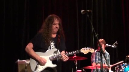 John McGale "Deux autr' bières "