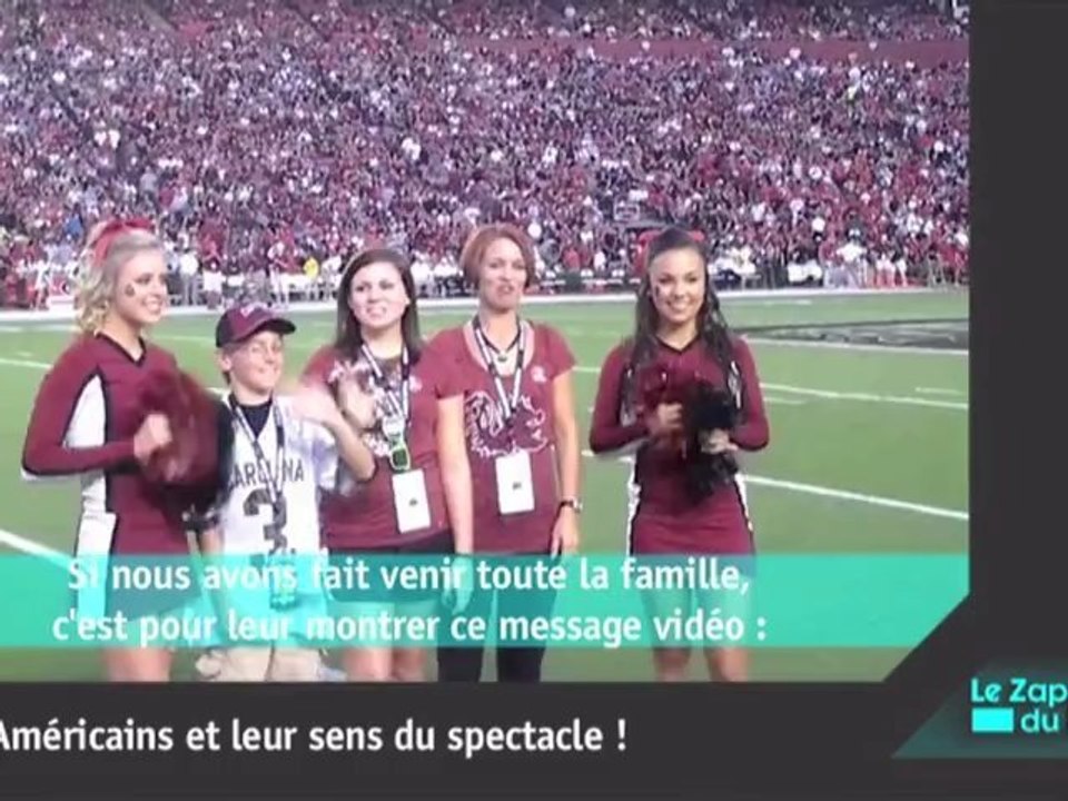 Caméra cachée : Il terrorise les gens déguisé en fillette exorcisée !