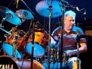 Blue .Shadows  R&B-  Live  ( Before you accuse me )