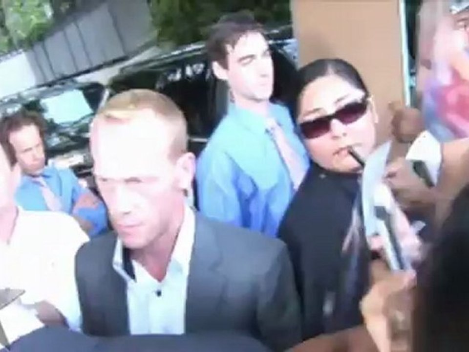 Lady Gaga VOMITS live on stage in Barcelona video Dailymotion