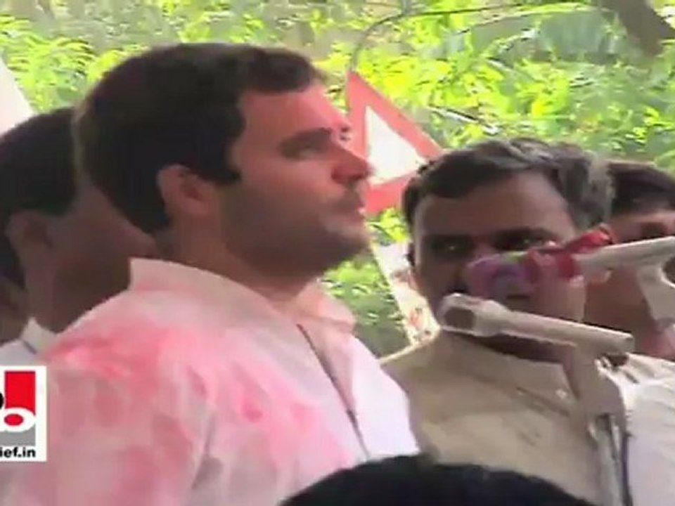 Rahul Gandhi: Like Indira Ji, Sonia Gandhi also will bring in development