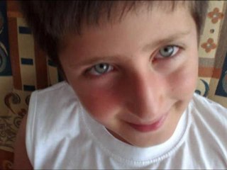 kapat gözlerini kimse görmesin