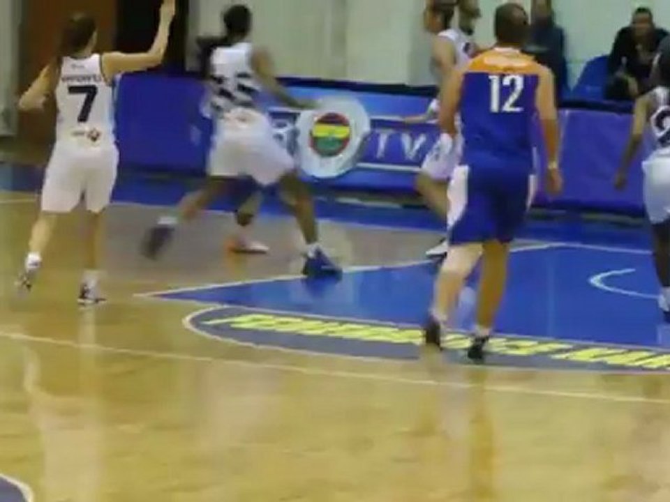 4 Nisan 2012 Fenerbahçe Mersin Belediye Maçı 2.Periyot Enstantane 2