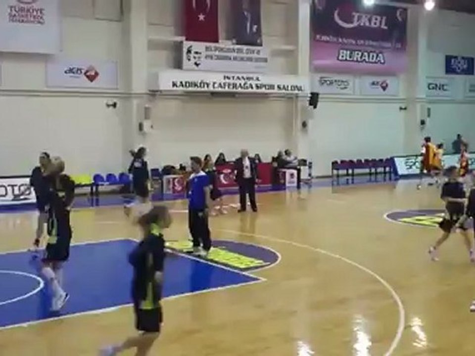 12 Nisan 2012 Fenerbahçe GSMP 1. Maç Maç Öncesi Takım Çıkış