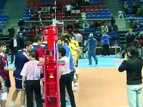 14 Şubat 2012 Fenerbahçe Grundig - Ted Kolej Maçı Sonu