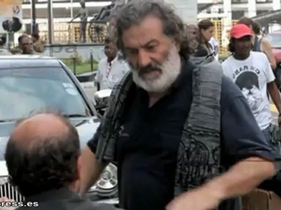 Noriega viaja a Sri Lanka con Adolfo Domínguez