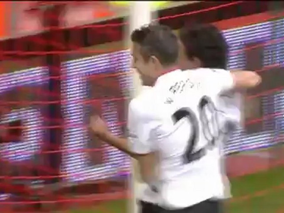 Gol miesiąca - Rafael vs Liverpool