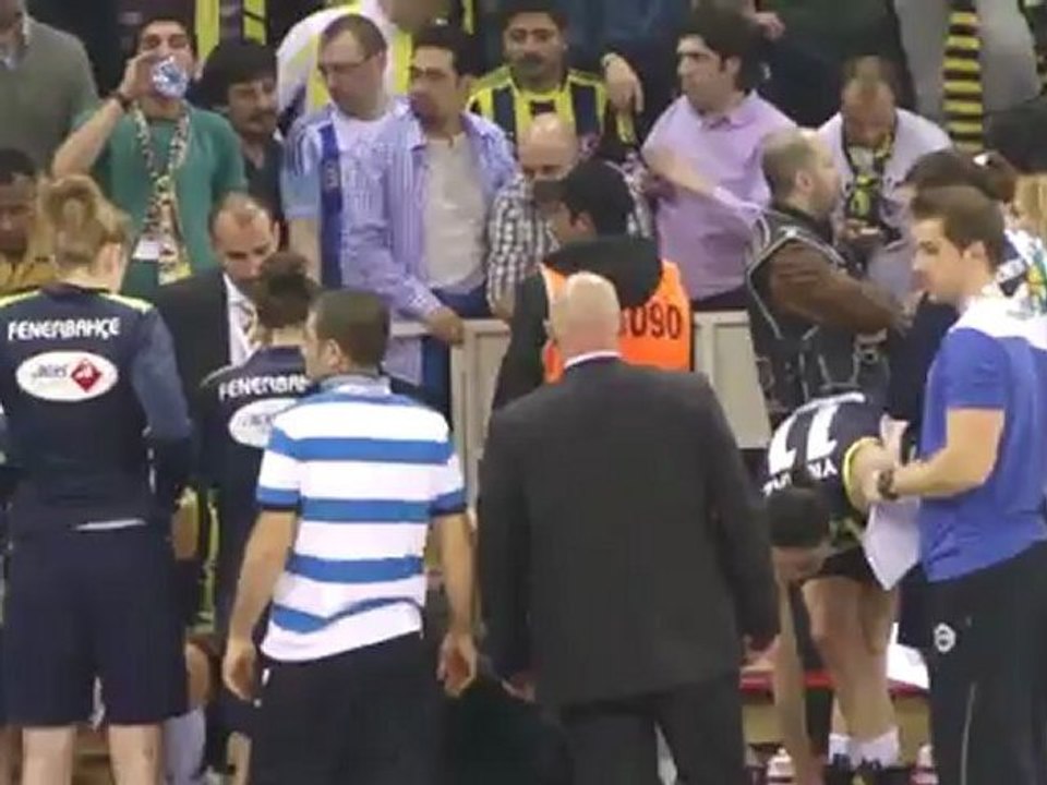 29 Mart 2012 Euroleague Women Fenerbahçe Galatasaray MP Maçı Tribün