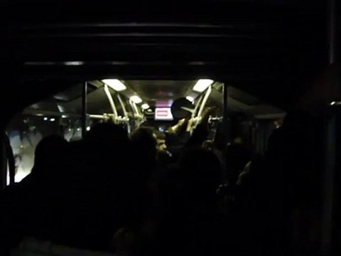 30 Aralık 2011 Fenerbahçe Ülker - Galatasaray MP Maçı Dönüş Metrobüs Yılbaşı Metris'e