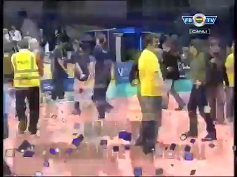 FBTV - 25 Mart 2012 Fenerbahçe Universal - RC Cannes Maçı Maç Sonu Röportaj
