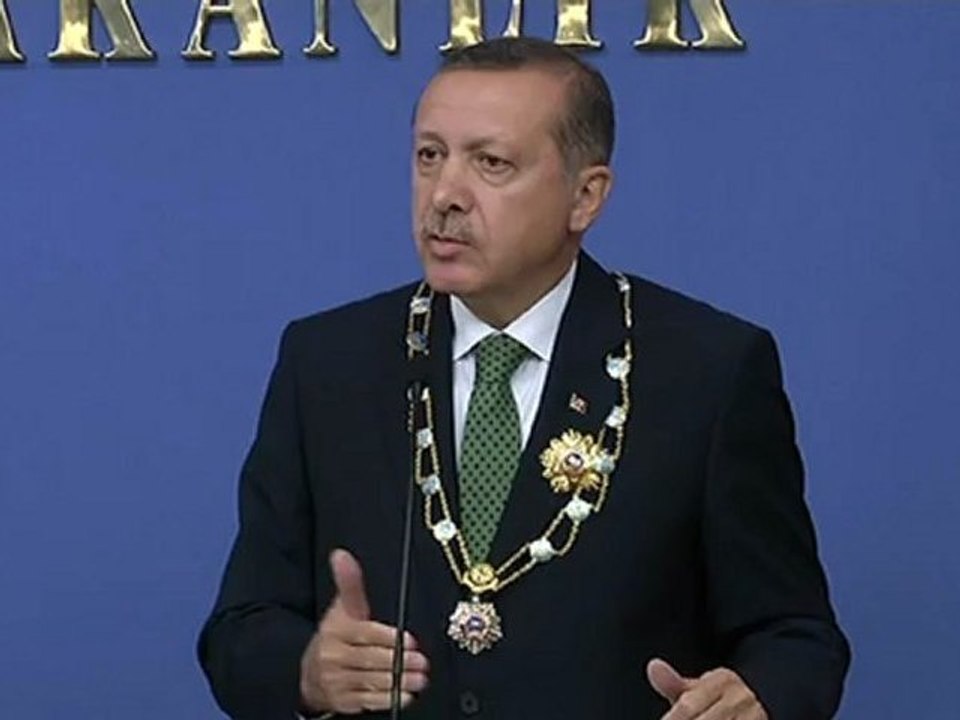 Turkey intercepts Syrian plane carrying arms from Russia