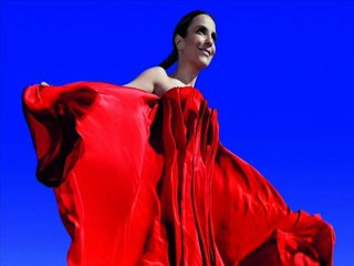 Ivete Sangalo - Balançando Diferente