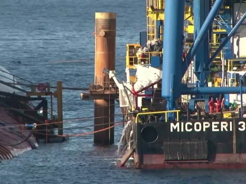 Weiter Ringen um die 'Costa Concordia'