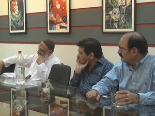 Diabetes Education Session Encouraging Group Discussions