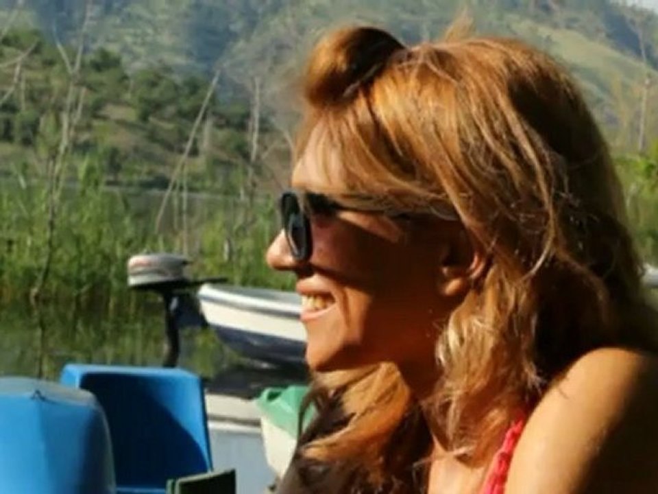 Tuncay Yalın - Gözlerin Kal Diyor