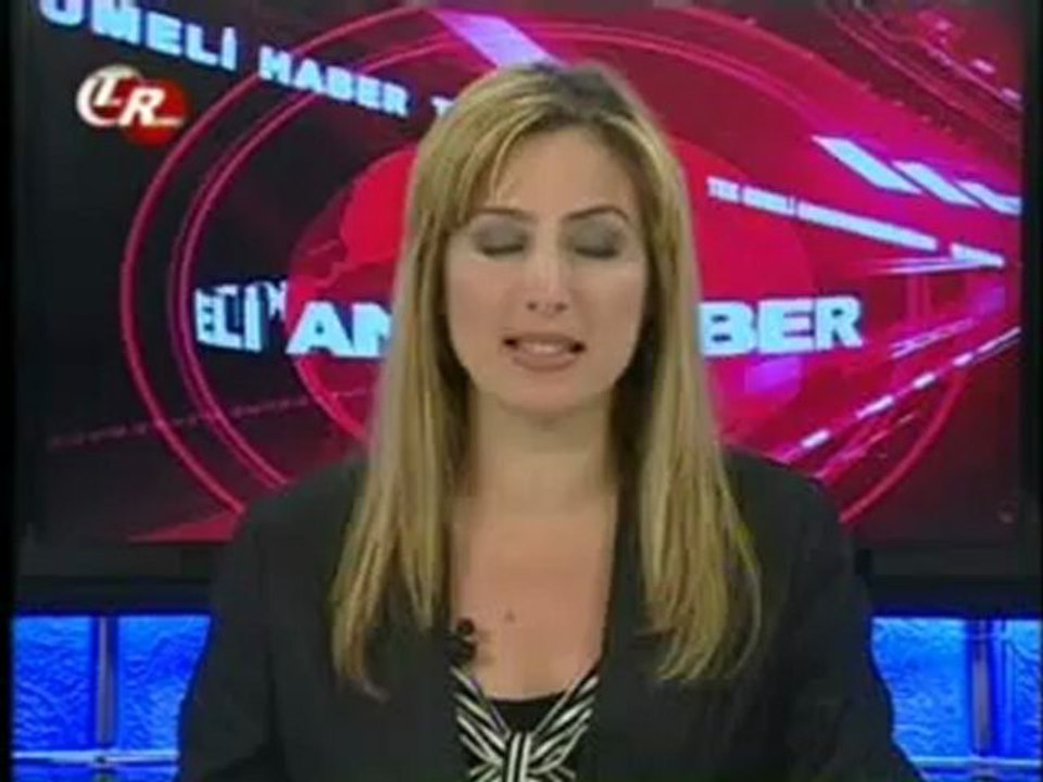 DÜĞÜN KONVOYLARINDA  ÜÇ KURUŞ BAHŞİŞ İÇİN CANLARINI TEHLİKEYE ATAN ÇOCUKLAR
