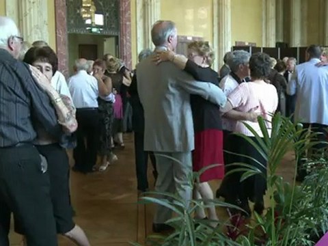 Vieillesse : Pour vieillir heureux, restez actifs