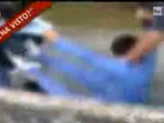 bimbo conteso la polizia si difende