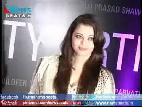 Aishwarya Rai Bachchan @ B Seventy art show celebrates Amitabh Bachchan 70th Birthday 2012