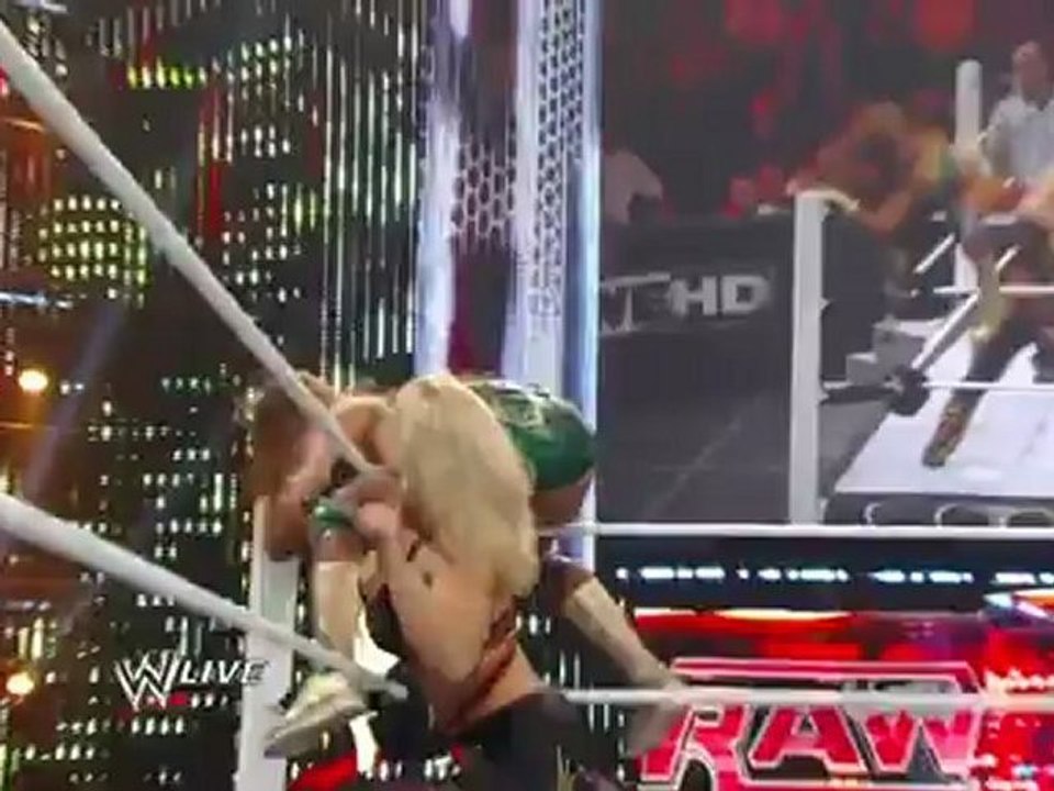Beth Phoenix vs Eve
