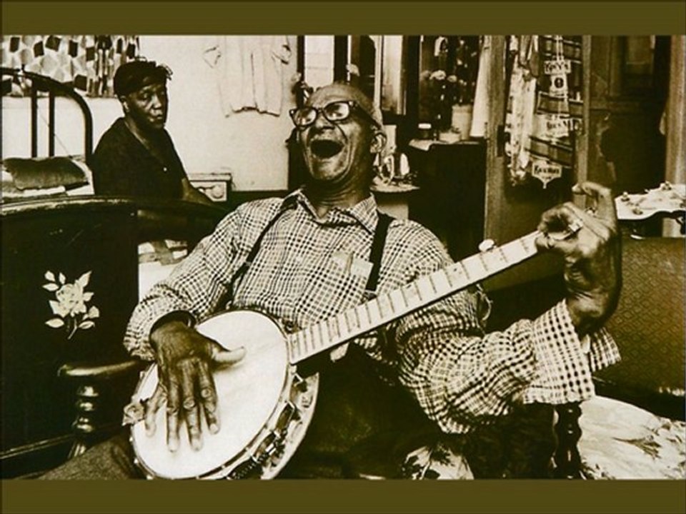 Gus Cannon - Heart Breakin' Blues