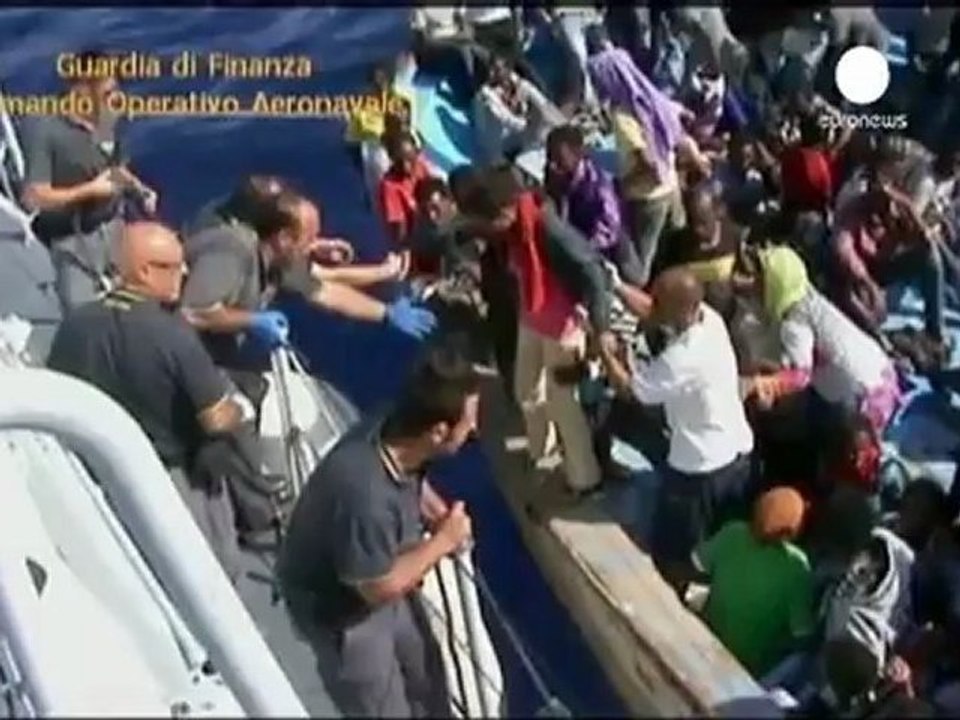 Lampedusa Adası açıklarında kaçak göçmen operasyonu