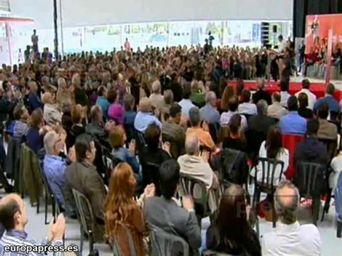 Rubalcaba censura el sectarismo de Wert