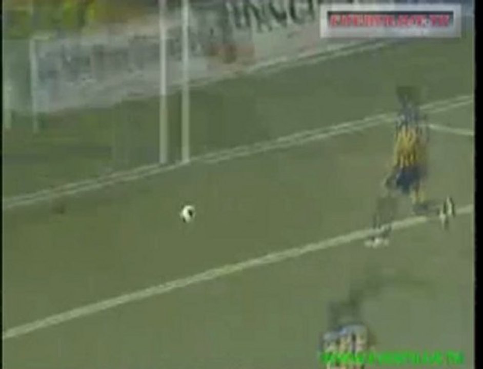 Serie Bwin 9^ Giornata - Juve Stabia vs. Bari 2-1 Highlights (Sportmediaset)