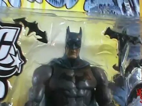 Toy Spot - Mattel DC Superheroes S3: Select Sculpt, Black Cowl Batman figure
