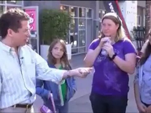 The Regal Ring Chain (DVD and Gimmick) by David Regal - Magic Trick