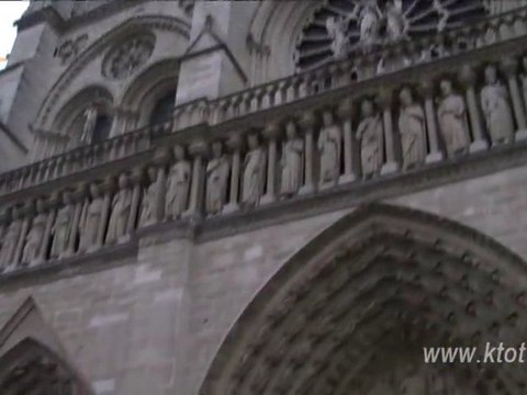 La Grâce de la Cathédrale Notre-Dame de Paris