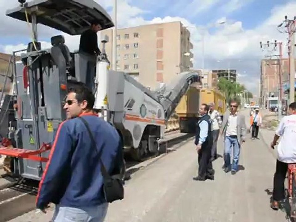 KIZILTEPE BELEDİYESİ 24-04-2010 SAHKULUBEY VE MARDIN CAD.YOL YAPIM ÇALIŞMASI (3)