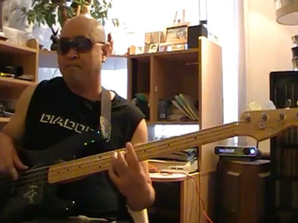 Jamming with Candy Dulfer Basscover3 Bob Roha