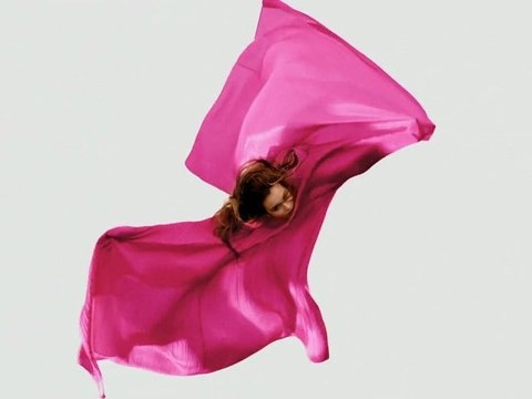 PARFUMS PLEATS PLEASE - TV SPOT