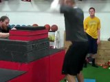 140 cm Zıplayan Adam JJ Watt / Man Jumps Nearly Five feets ~ bodytr.com