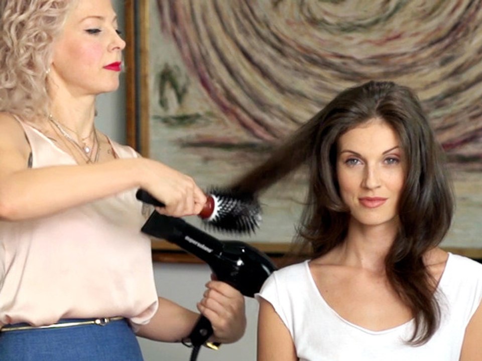 How to get soft and shiny hair with oil treatments