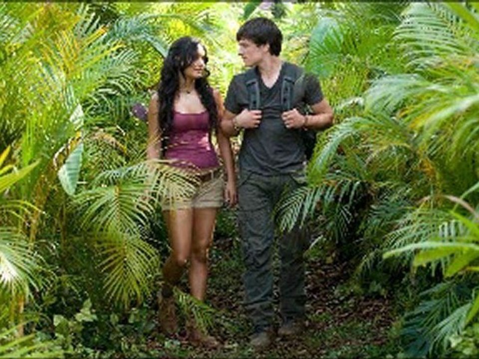 Journey 2 The Mysterious Island 3D (2012) online watch www.hdmoviespool.com