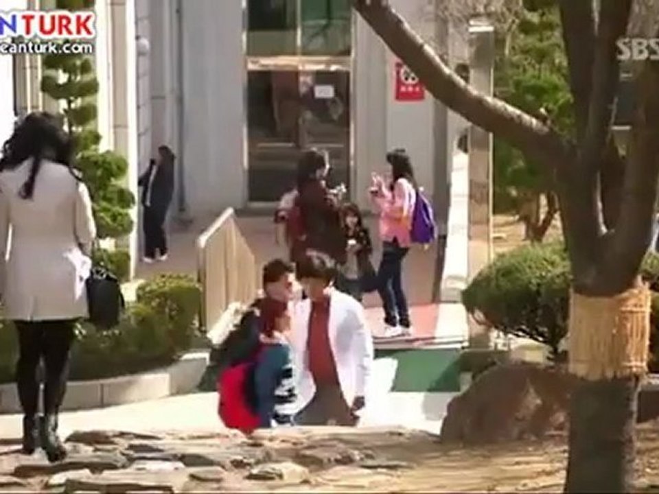 dumiiMAMI_06_clip0