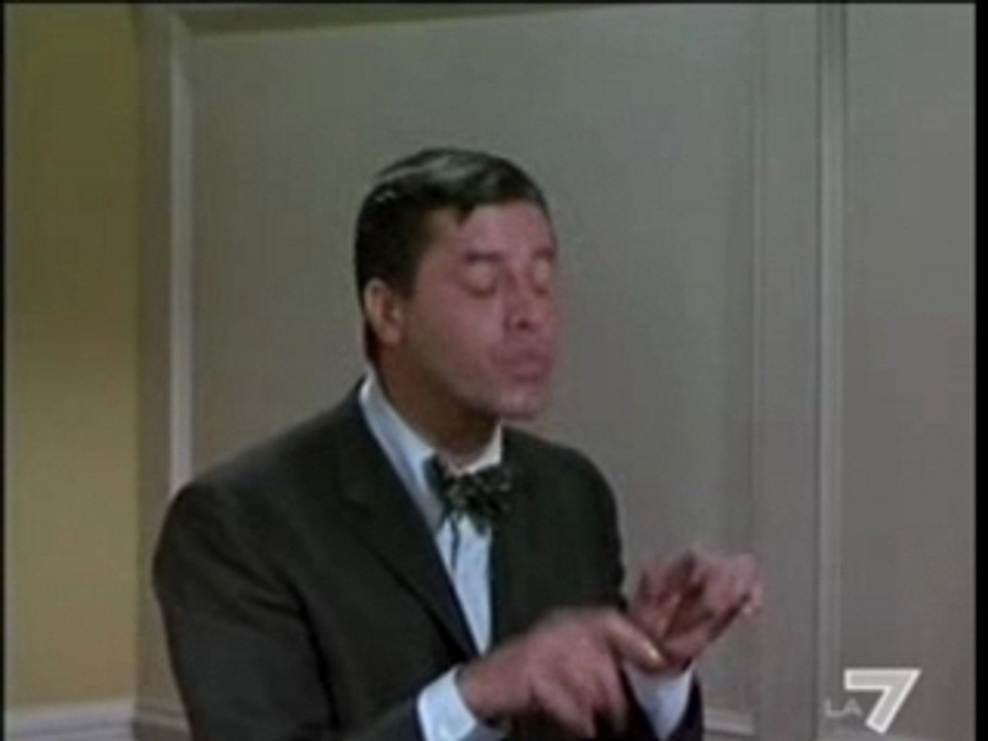 Jerry Lewis - Typewriter