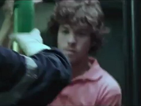 Artilleur - Spot TV de la nouvelle campagne de recrutement de la Marine nationale.