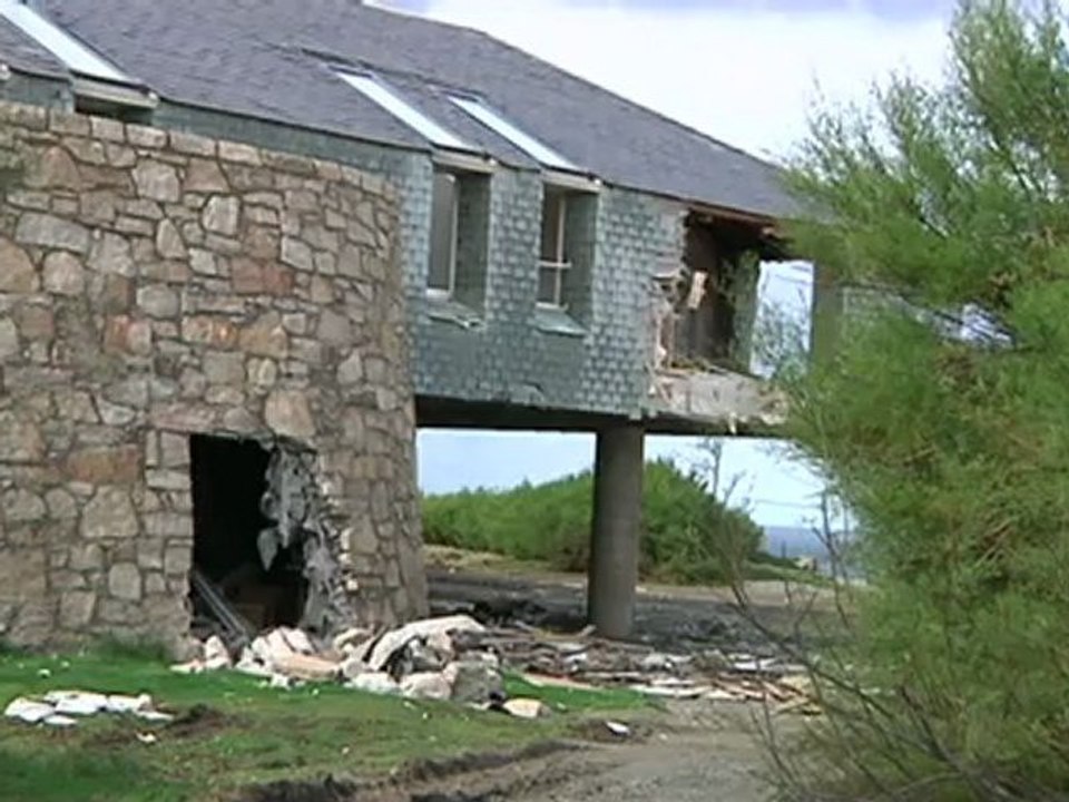 Belle-Île-en-Mer   |  Les ruines de l'Hotel de l'Apothicairerie  |  TVBI Belle-Ile Télévision