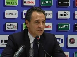 Prandelli: "Buffon vuole giocare, Balotelli disponibile"