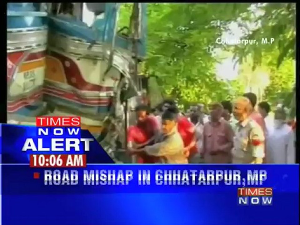 16 killed in MP bus accident