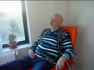 REFLEKSOLOJİ TERAPİSİYLE FELÇLİ HASTA TERAPİSİ