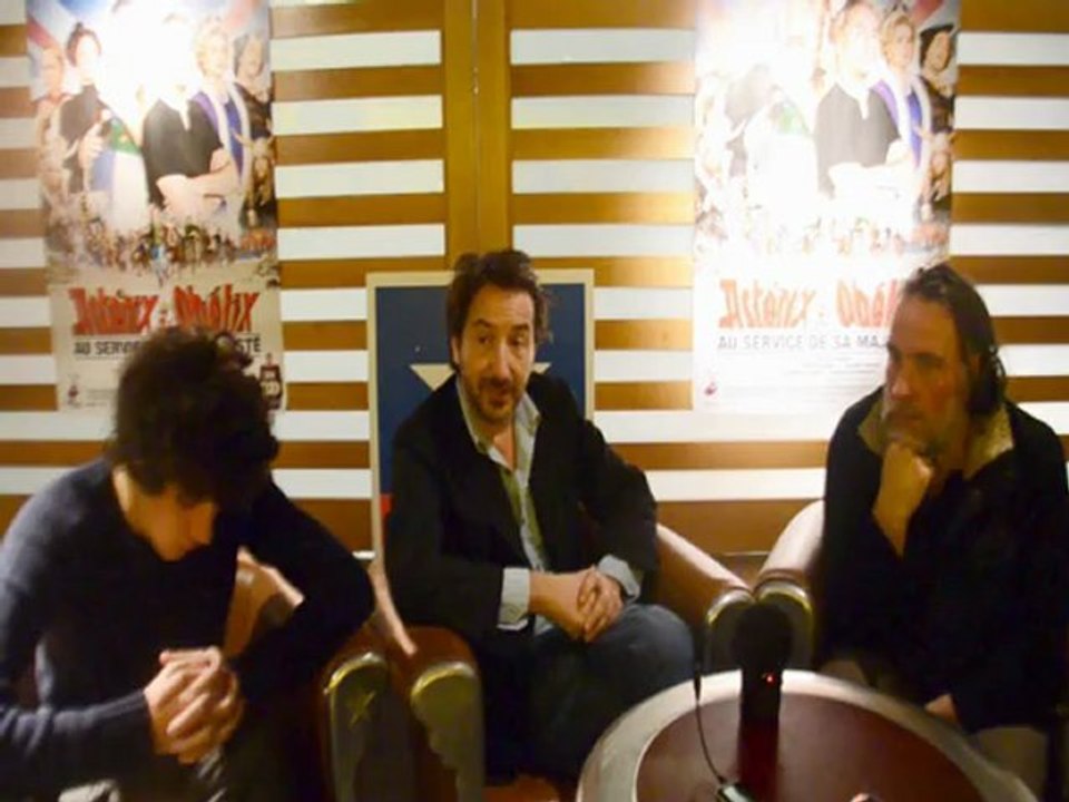 Edouard Baer, Bouli Lanners et Vincent Lacoste face caméra