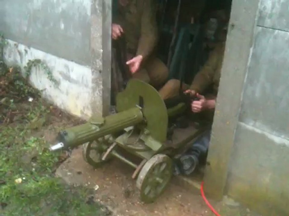 MAXIM SOLOKOV M1910 dans batiment