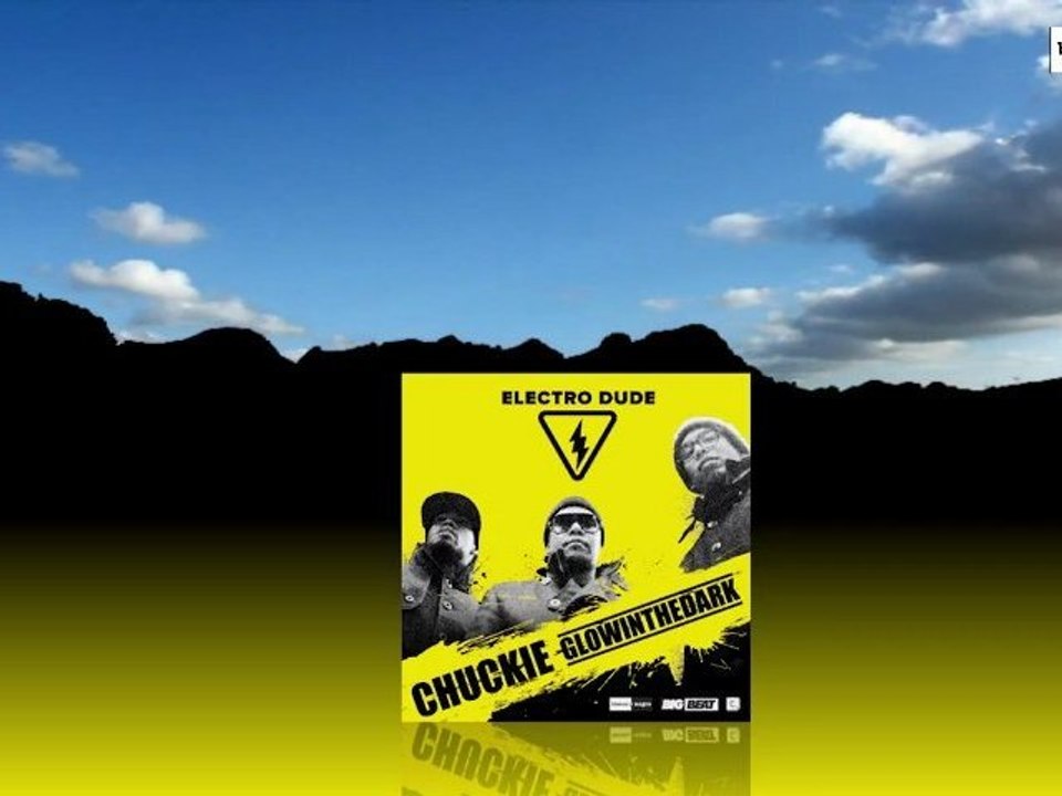 Chuckie & GLOWINTHEDARK - Electro Dude