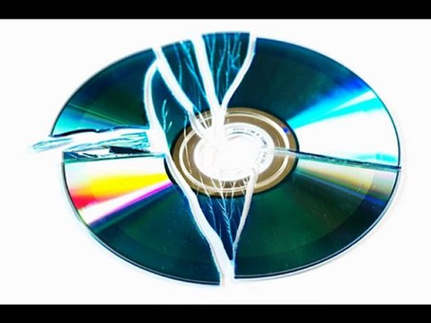 Used Games = Piracy? Um....No