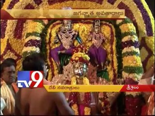 Kanakadurga bless devotees as Gayatri on Navaratri celebrations