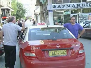 Χειρόφρενο "τραβούν" αύριο και τα ΤΑΧΙ Χαλκίδας